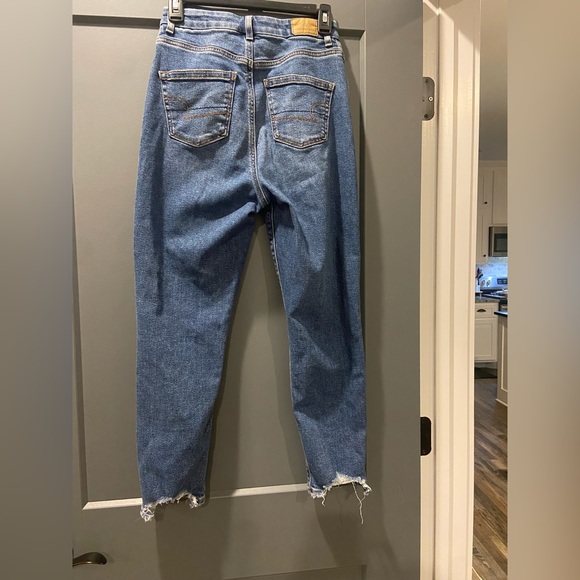 American Eagle curvy mom jeans size 0 short - Picture 3 of 5